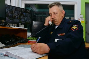 В Кузнецком районе мужчина рукояткой топора нанёс телесные повреждения соседу из-за нелестных высказываний